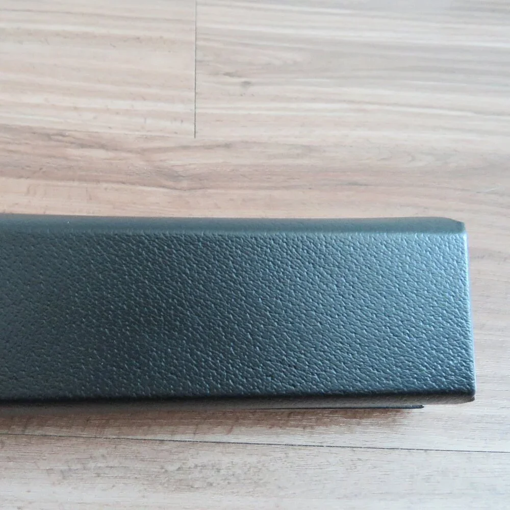 BURBERRY Magnetic Closure Hard Glasses Sunglasses Case